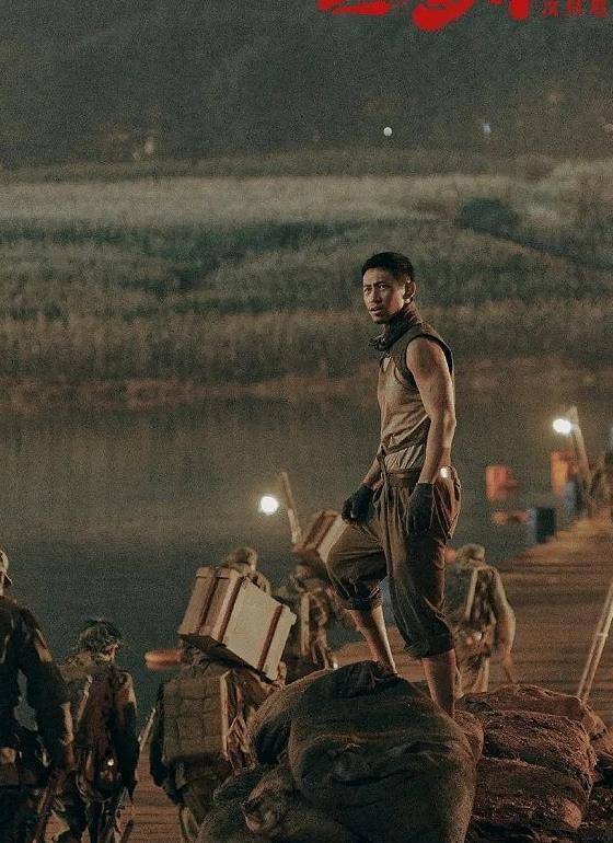 武打|“硬汉”吴京，就这样改写了他的结局，“吴导”名符其实