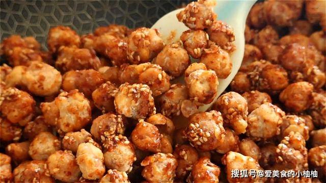 做法|花生米加2个鸡蛋,没想到这么好吃,外酥里脆,当零食下酒都可以