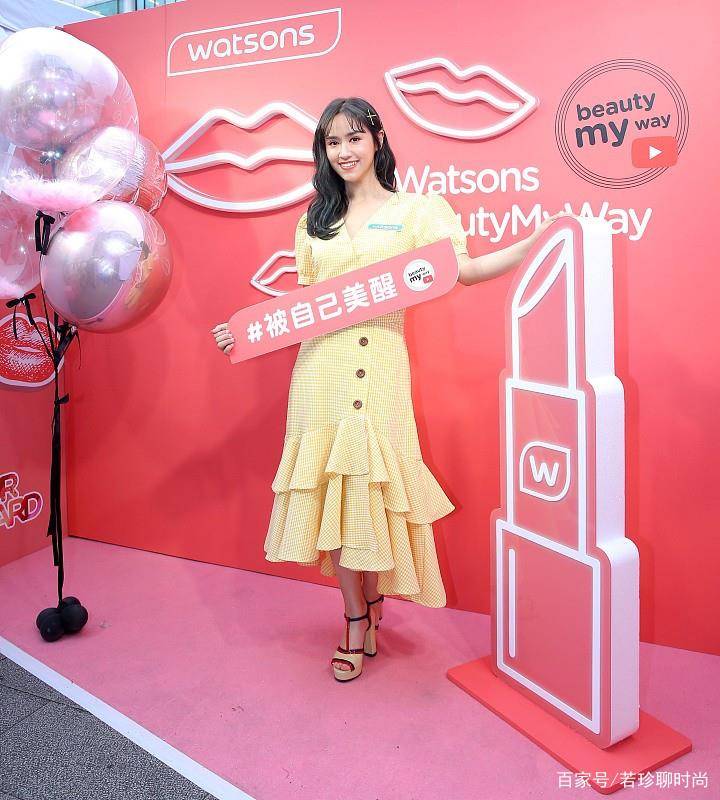 设计 吴宗宪的女儿颜值是真的高，穿上长裙之后，看不出都30多了