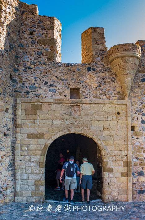 莫奈姆瓦夏城堡：历经六国征战，却成为情侣们的小众度假胜地