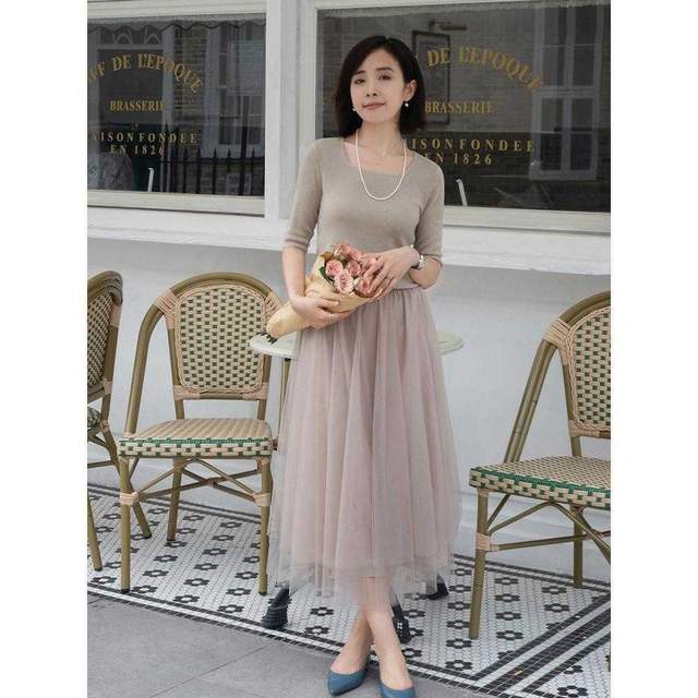 设计 秋季怎么少得了针织衫?搭配半身裙或阔腿裤,简约温柔还洋气