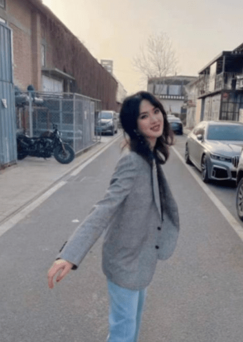 下一代|“华为千金”姚安娜：出道这多半年，在娱乐圈，都干了点啥？