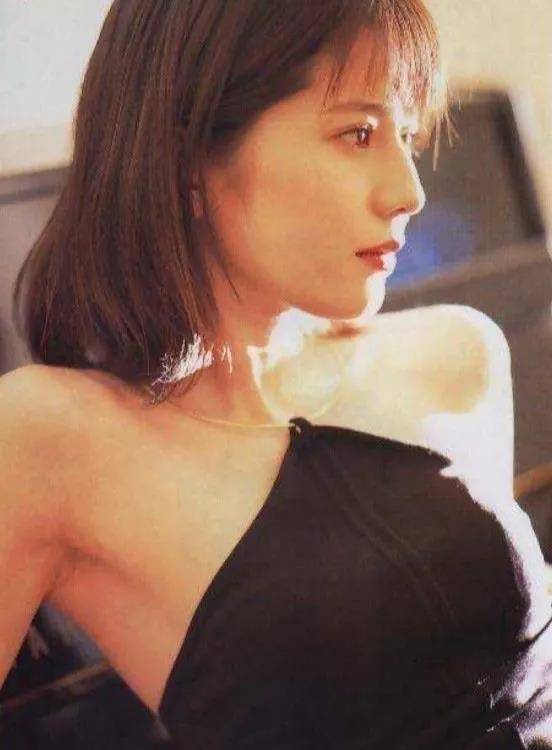 霓虹国也掌握了收视密码,这样的甜妹谁能抵挡的住呢?_大石惠