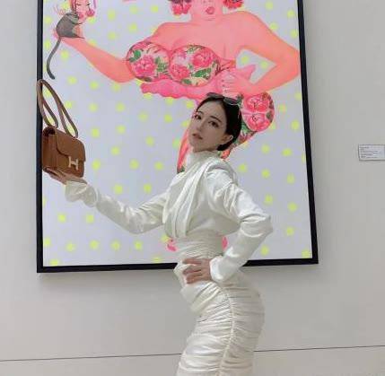 富二代|王思聪拱手，罗志祥拜服，“杭州女海王”的花式劈腿让我三观碎地