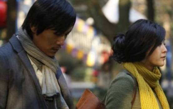 角色|郝蕾新剧开机照出炉！与王鸥宋丹丹同框似姐妹，西装难掩丰腴身材