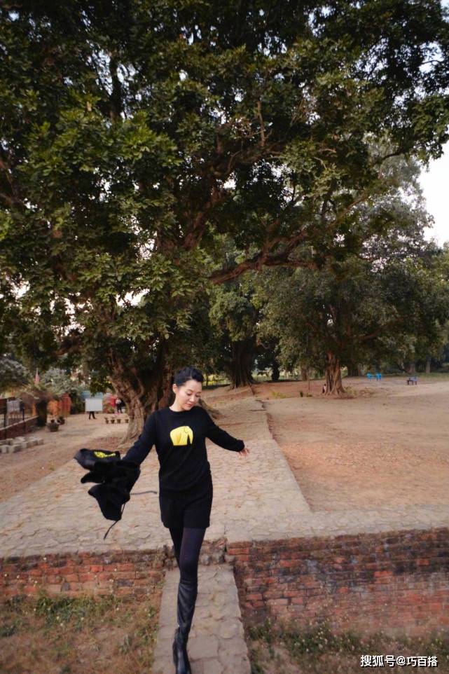 运动服 许晴又让我心动了！不管是旗袍加身还是运动服上身，美得都很高级