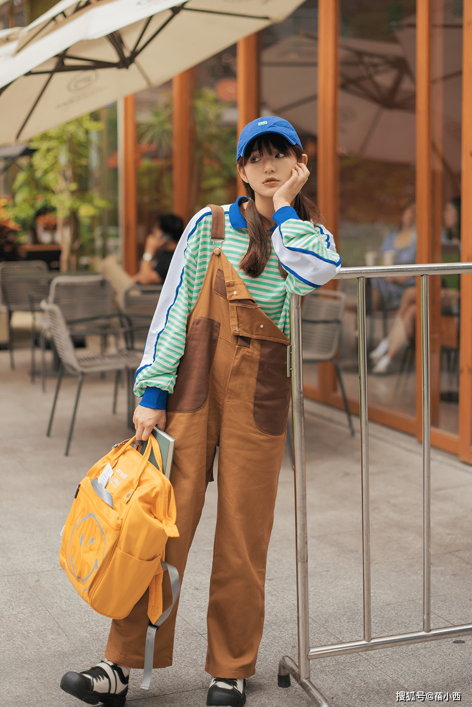 好身材 今秋流行这些“显瘦神裤”，一键拉伸腿长，效果堪比换腿