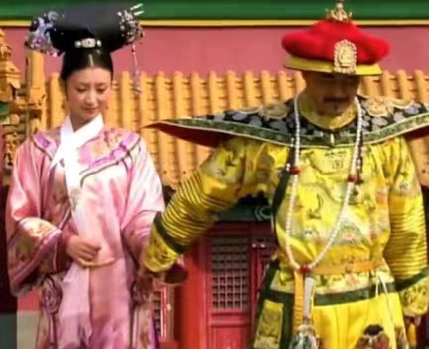 冰上|同样是争宠,沈眉庄丢个镯子甄嬛抓些蝴蝶,为何到安陵容难度升级