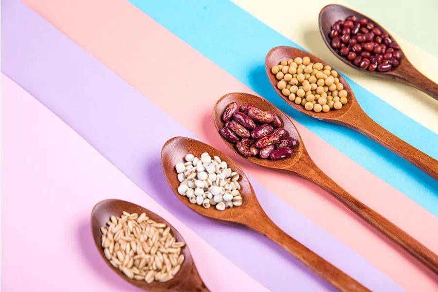 治疗|血糖升高不要慌？建议：饮食上坚持3个原则，血糖更稳定健康