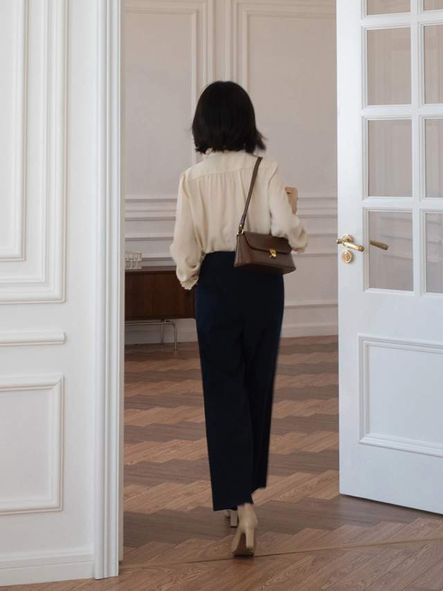 颜色 “衬衫+西装裤”很土！秋冬流行这3种衬衫搭配，高级时髦又显瘦