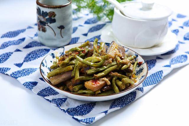 原創炒豆角時直接炒還是先焯水大廚都不對難怪豆角不香不入味