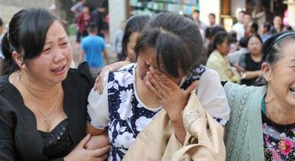 物质|男子确诊肝癌，一个月后离世，医生摇头：睡前这1习惯害了他