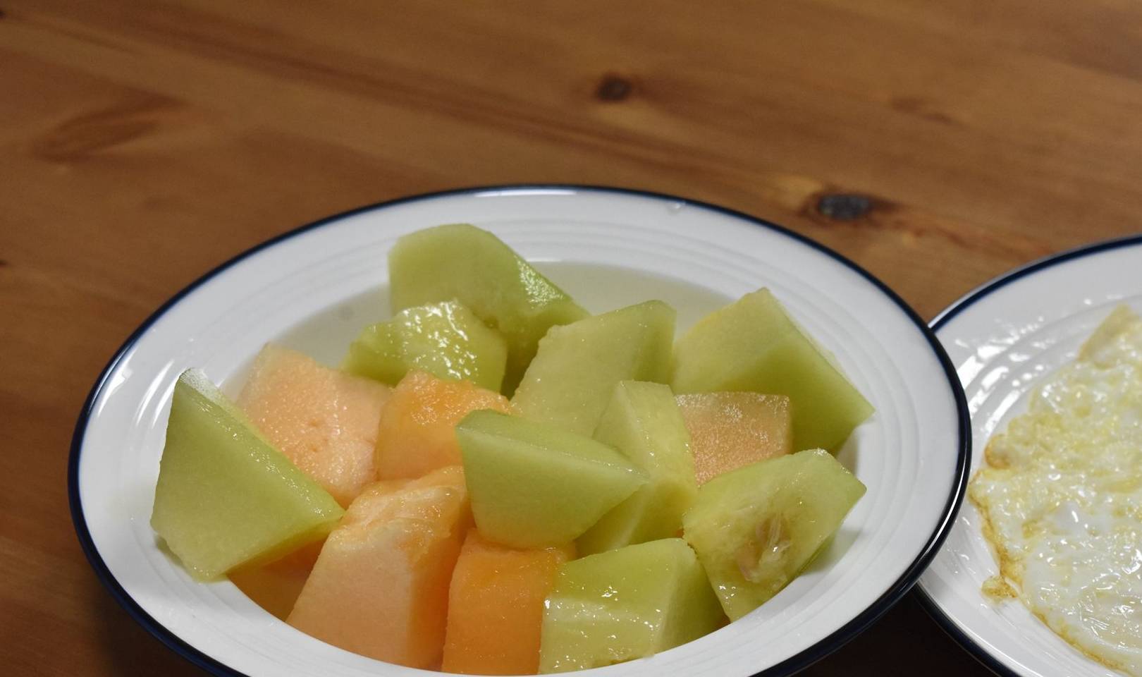 补充|晒老两口的早餐,食材和做法都很简单,精致又温暖,网友:优雅