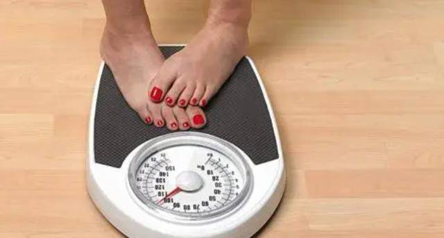 血液|大蒜是糖尿病的“发物”？想降糖，5种食物或尽量少吃，建议了解