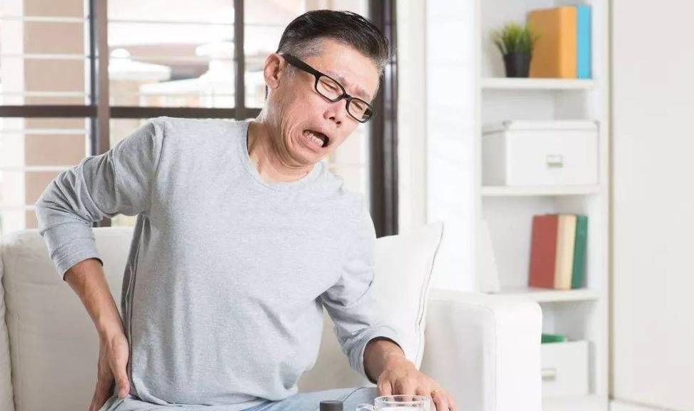 有关|尿蛋白高的原因是什么？或许和6个因素有关，早点知道早受益