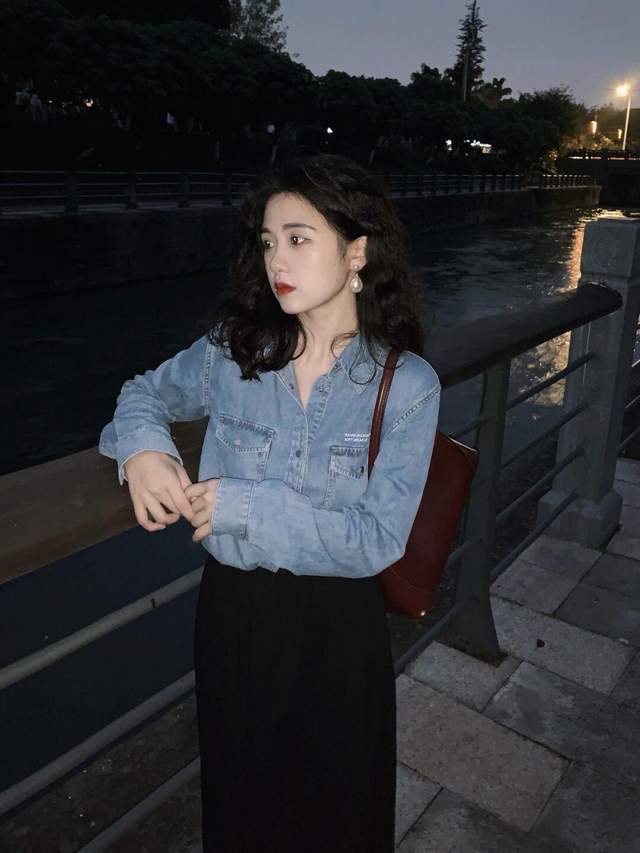 小个子 西装外套怎么穿出高级感?不如搭配半身裙,优雅时尚又能提升气质