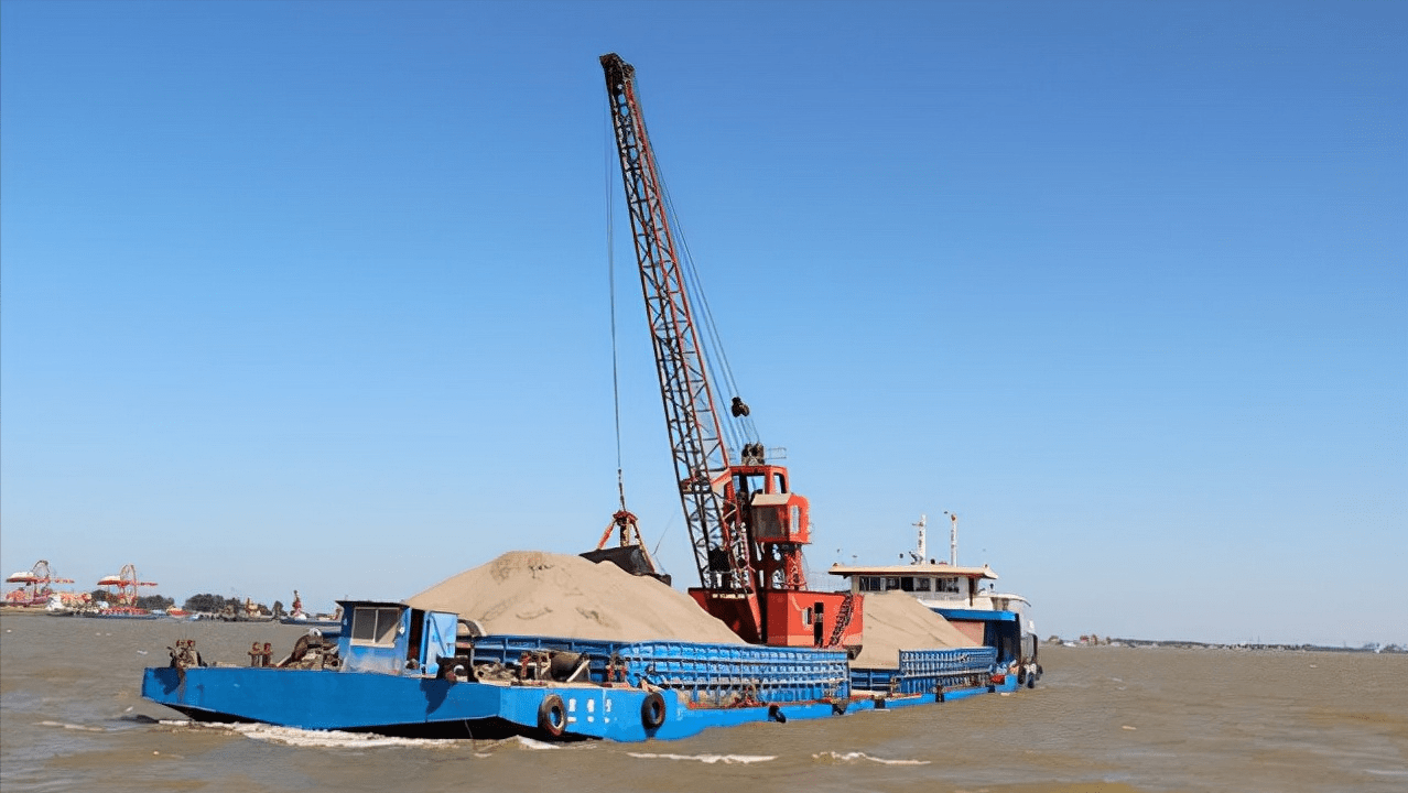 追溯非法涉砂源头刻不容缓!非法采砂团伙手段还在升级