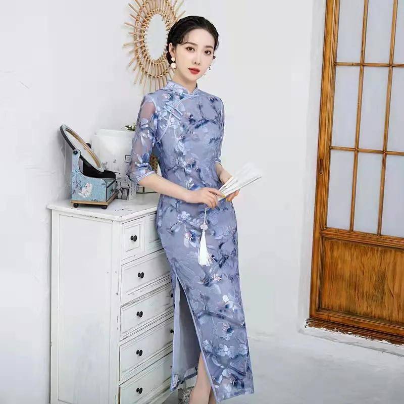 从容 优雅的长款蕾丝旗袍裙,让你穿出自信与从容,表白你的娇柔与妩媚