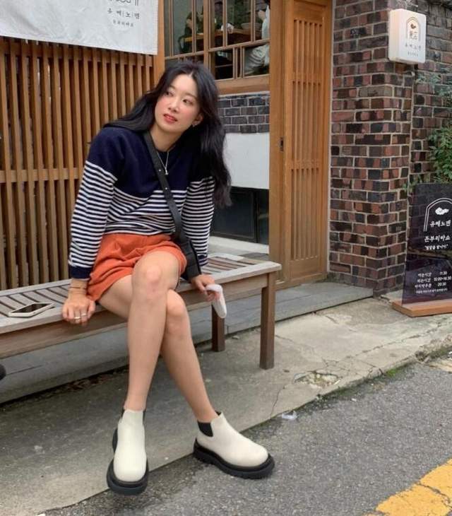 颜色 舒适惬意的初秋搭配 韩国博主 gyoe_re日常通勤