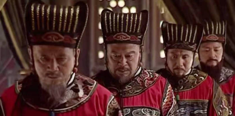 高拱仗着是皇帝老师与徐阶争锋相对却被逼辞官徐阶主动让位