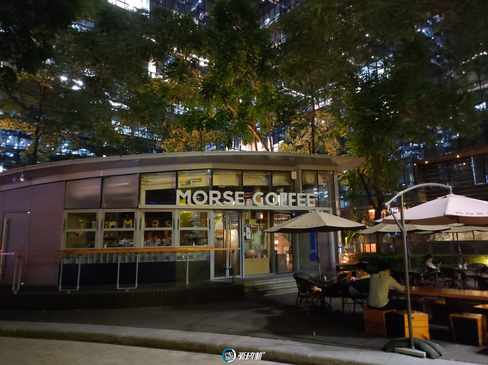 nit|小米Civi评测：我差点就恋爱了