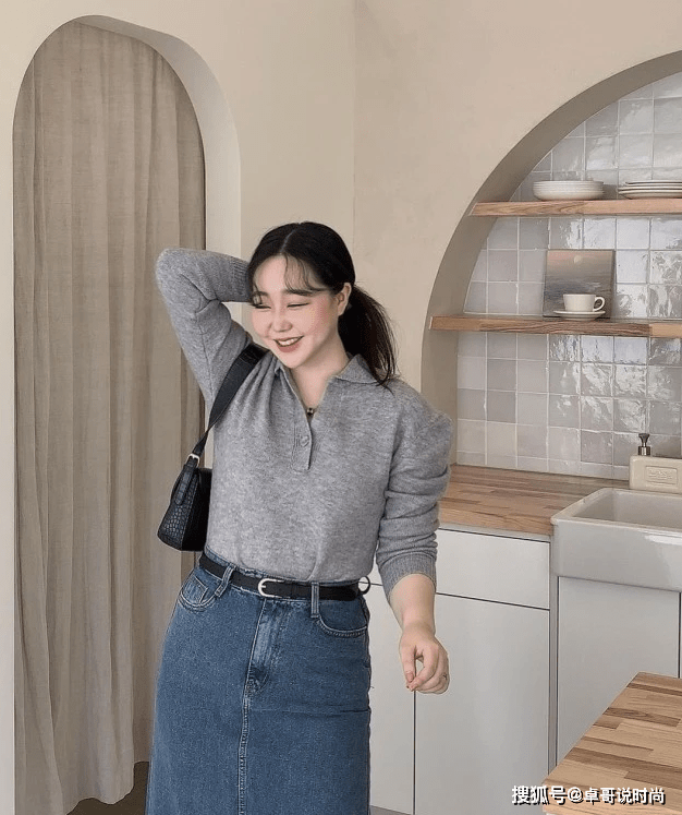 身材 别再说微胖女孩不会穿衣了,她的搭配,甩大家几条街