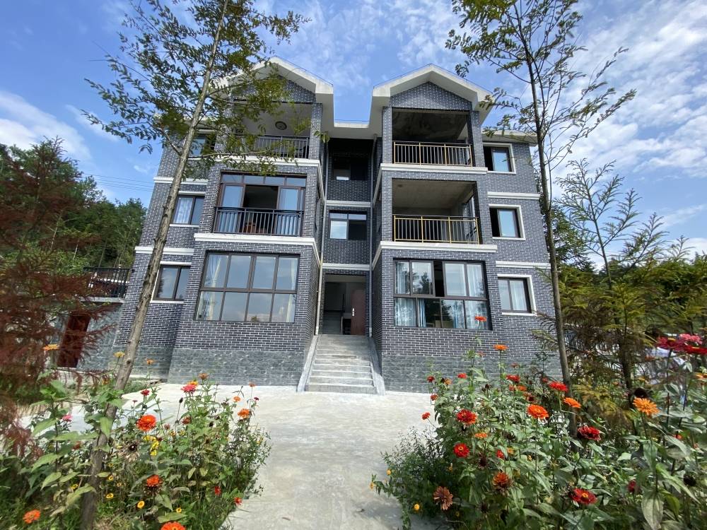 涪陵罗云云上部落:夏季20°c的避暑度假秘境,感受红色革命文化_罗云乡