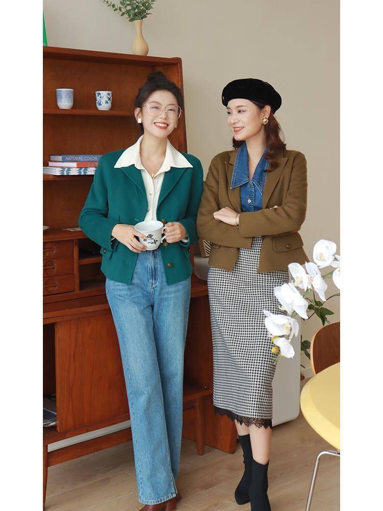 状态 秋季，牛仔裤的穿搭指南，学会这9套穿搭技巧，让你高级又优雅