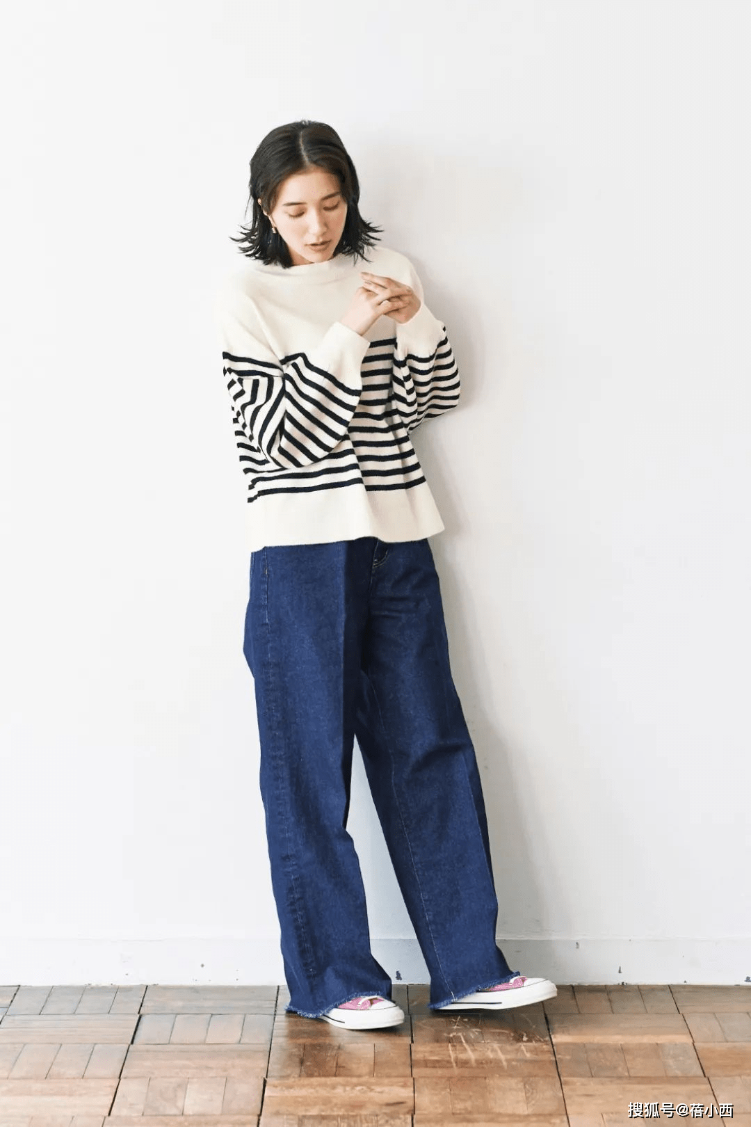 浅棕色 精致优雅的日系穿搭，慵懒中又不乏时尚感，30岁的女性必须学一下