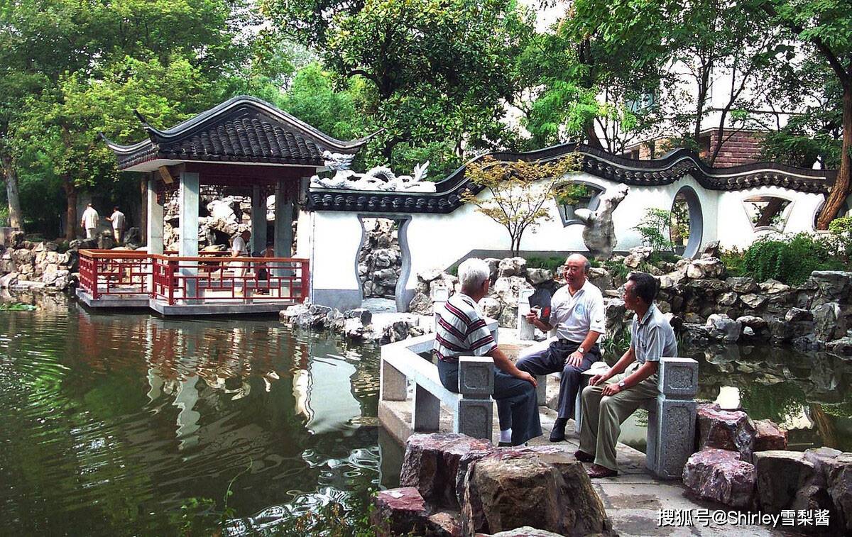 上海闹市的园林式公园，免费开放，曾挖掘出面积1600平的地下空间