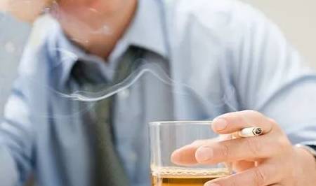 血液|血糖高的人，身体会出现3个异常，若一个没有，血糖控制得还不错