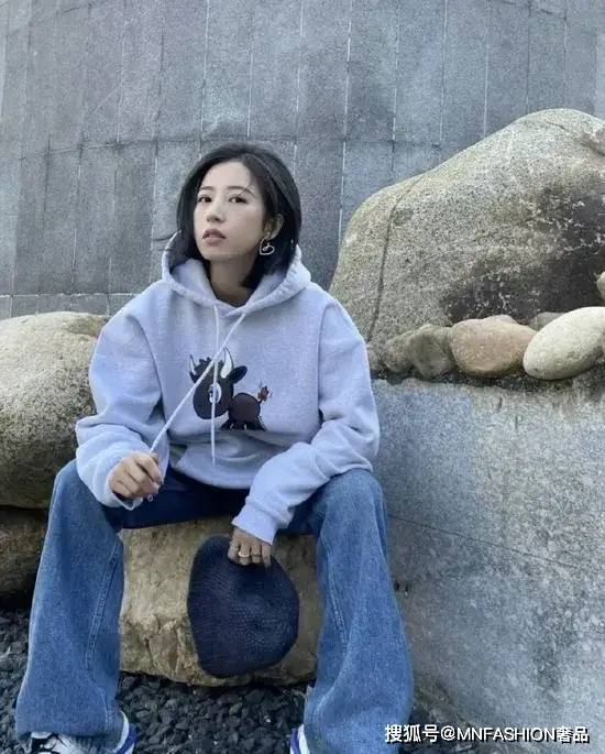 卡通 时尚 | 元气少女风的卫衣就该这样穿