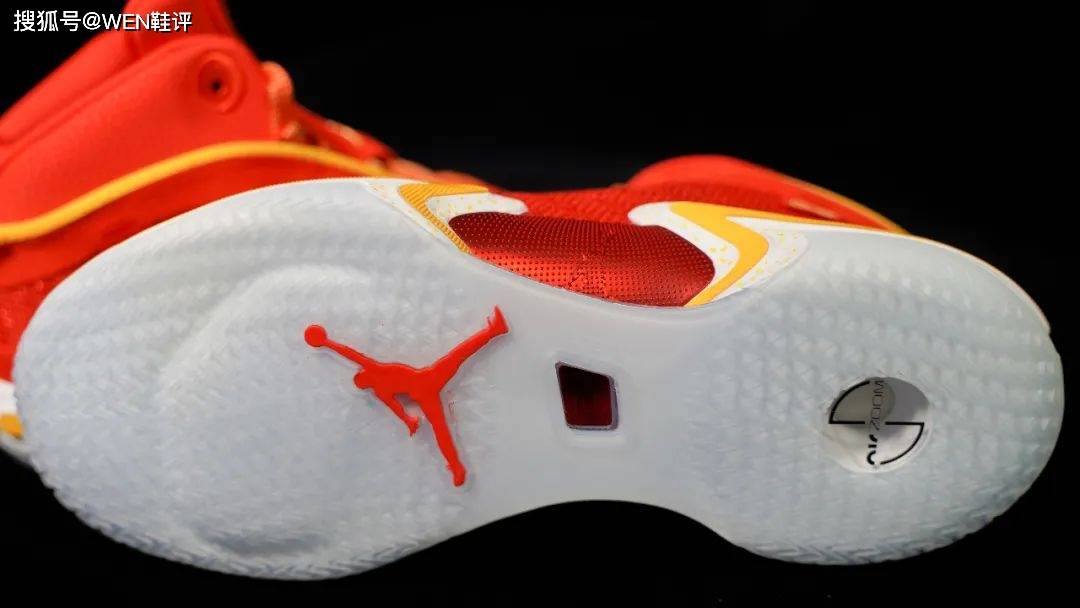 旗舰 黔驴技穷？连旗舰都不上心的AJ36有啥亮点？