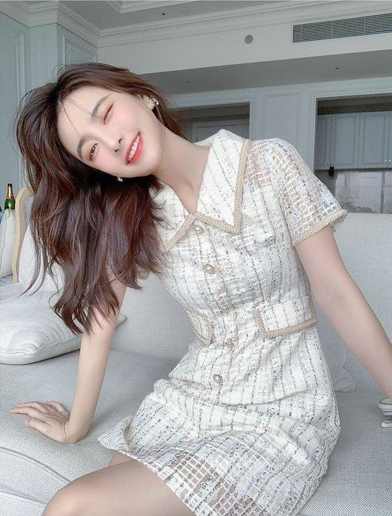 设计 秋季小香风穿搭，气质连衣裙，展现女神范