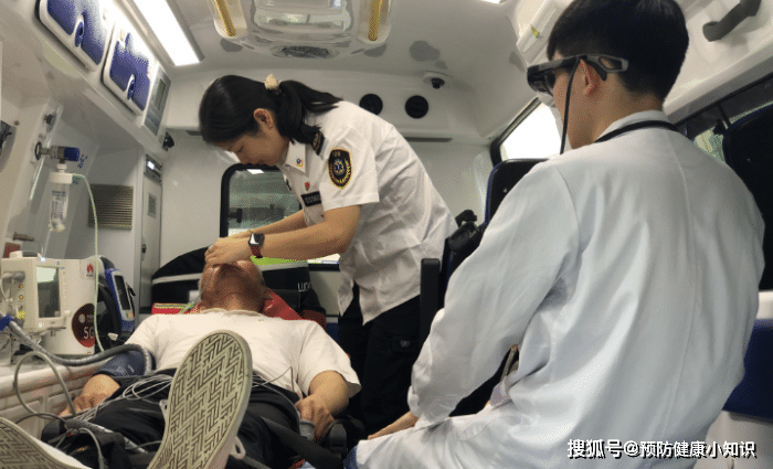 症状|53岁男子经常犯困，诊断为肝癌，医生：睡前1习惯惹得祸，趁早改掉