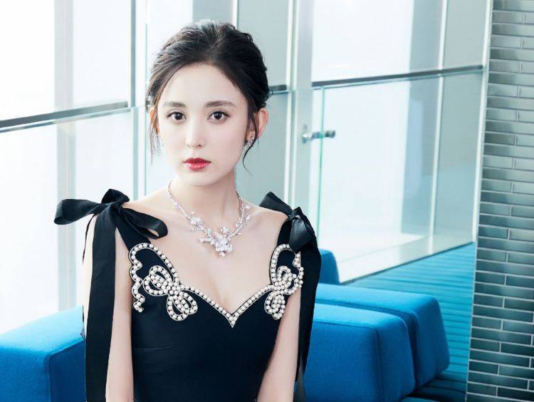 胡冰卿排行榜_《旋风少女》公认5美排名,胡冰卿只排第三,第一美竟不是谭松韵而...