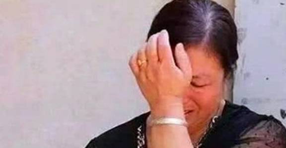 网友|“父母去世,姐姐不管我”,二胎弟弟吐槽,网友:父母无知惹的祸