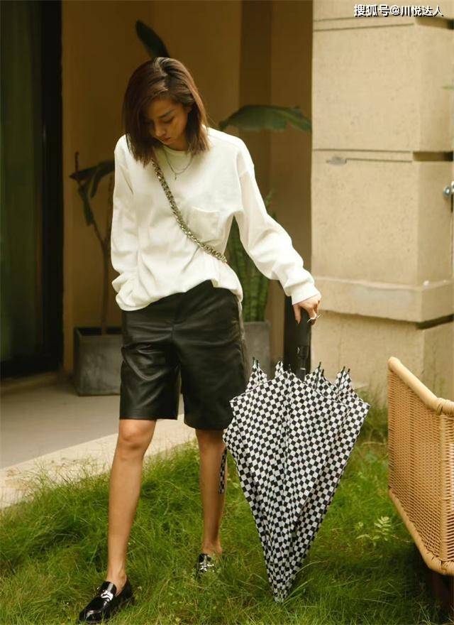 棕色 秋天过了一半才知道：卫衣不兴了！满大街的“套衫”，保暖又洋气