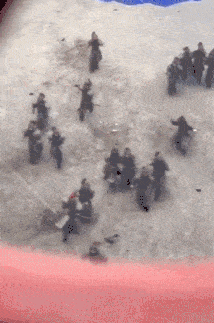 搞笑GIF：敢怒不敢言，打個哈欠掩飾尷尬！ 搞笑整蠱 第5张