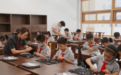 防控|铂林眼科：保护视力最好的办法就是户外运动