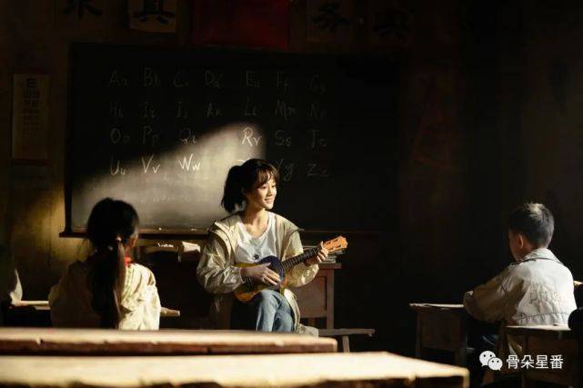 舞台|热剧人物丨主旋律、音乐剧、“小角色”，安悦溪的“千人千面