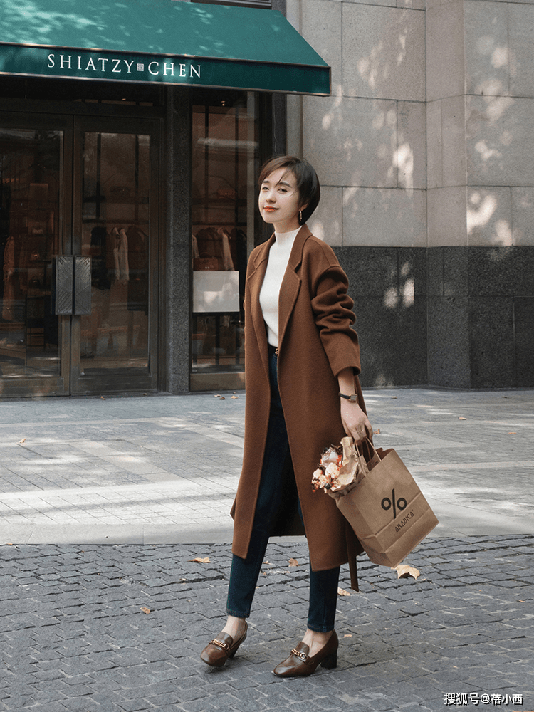 长度 为什么你穿大衣显老气？原因可能有3，见过世面的女人都懂