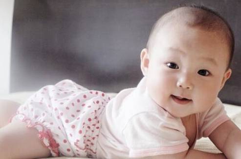 怎么正确的教婴儿翻身 1fdad2c4e8634228a350efd5c1b254cc.jpeg