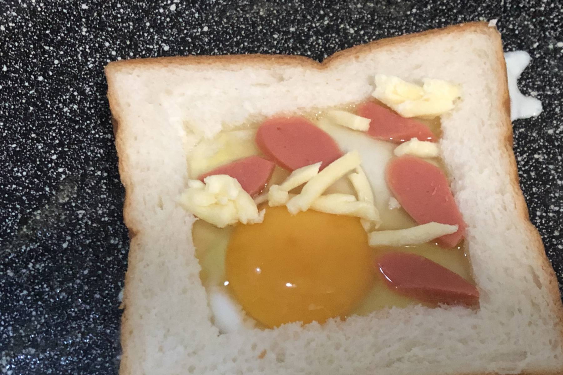 做法|教你用平底锅做这早餐,5分钟搞定,松软可口,还补钙,孩子爱吃