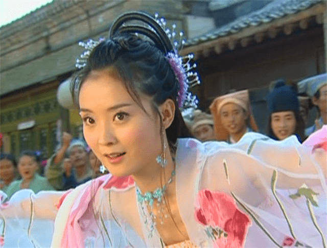 角色|那些惊艳了时光的古装角色，朱茵美，巩俐仙，杨幂造型满分