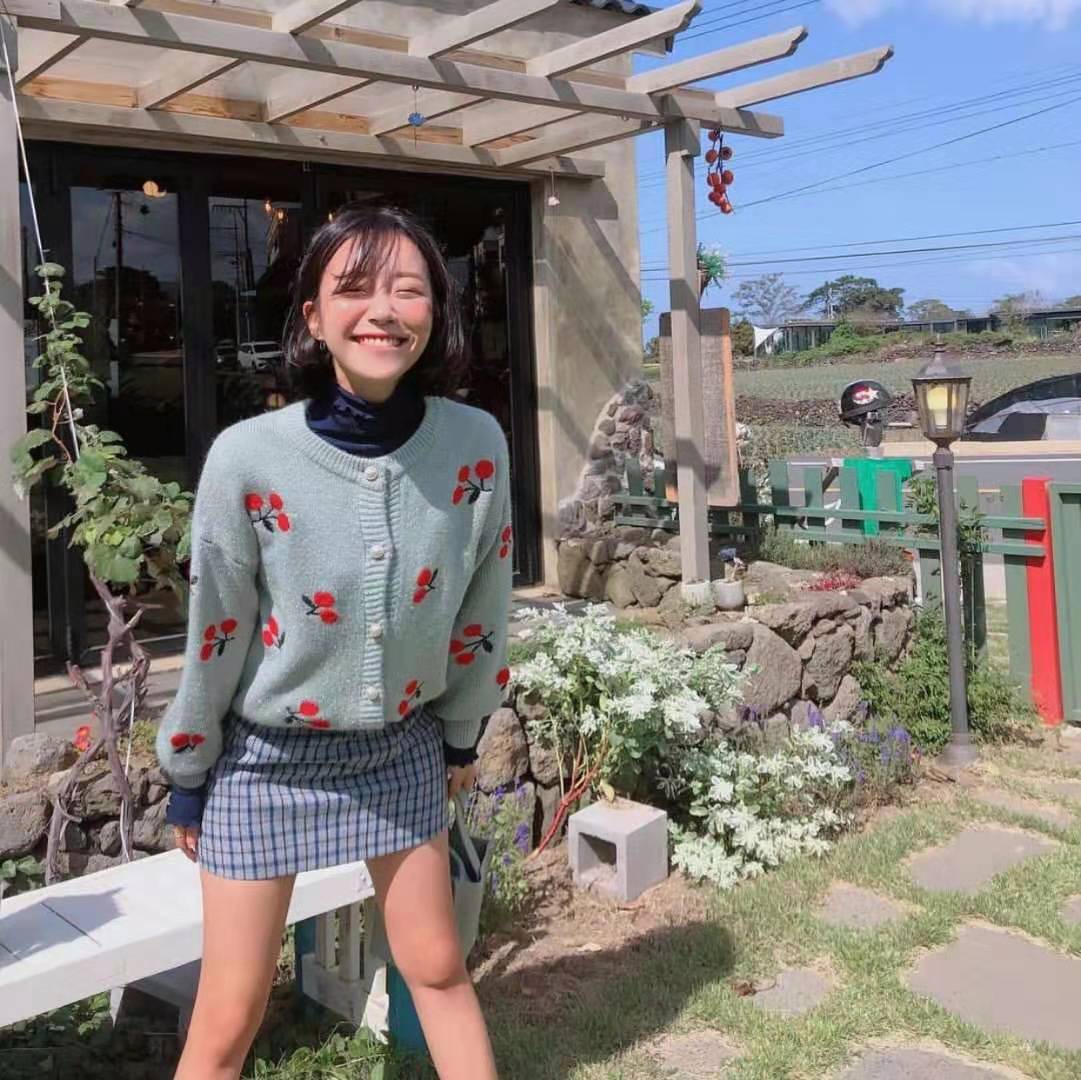 好身材 秋季裙装怎么穿才时髦又好看？试试这三种搭配方式，轻松美成焦点