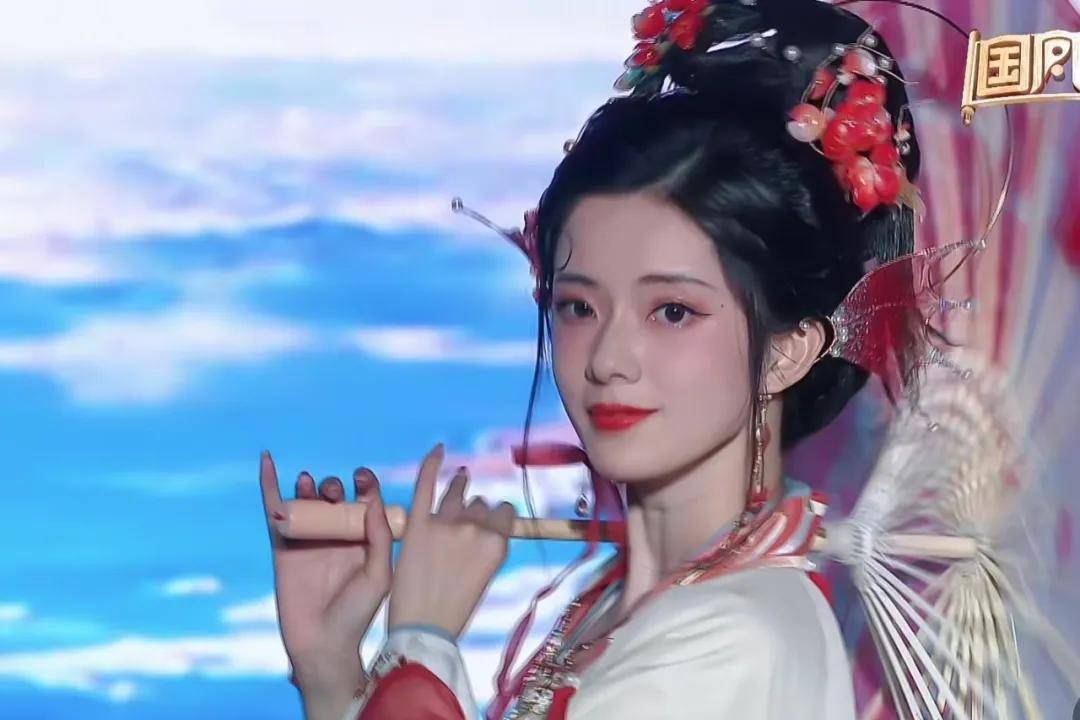 林妹妹古装男主靠颜值丑出圈，古装美女却一抓一大把？