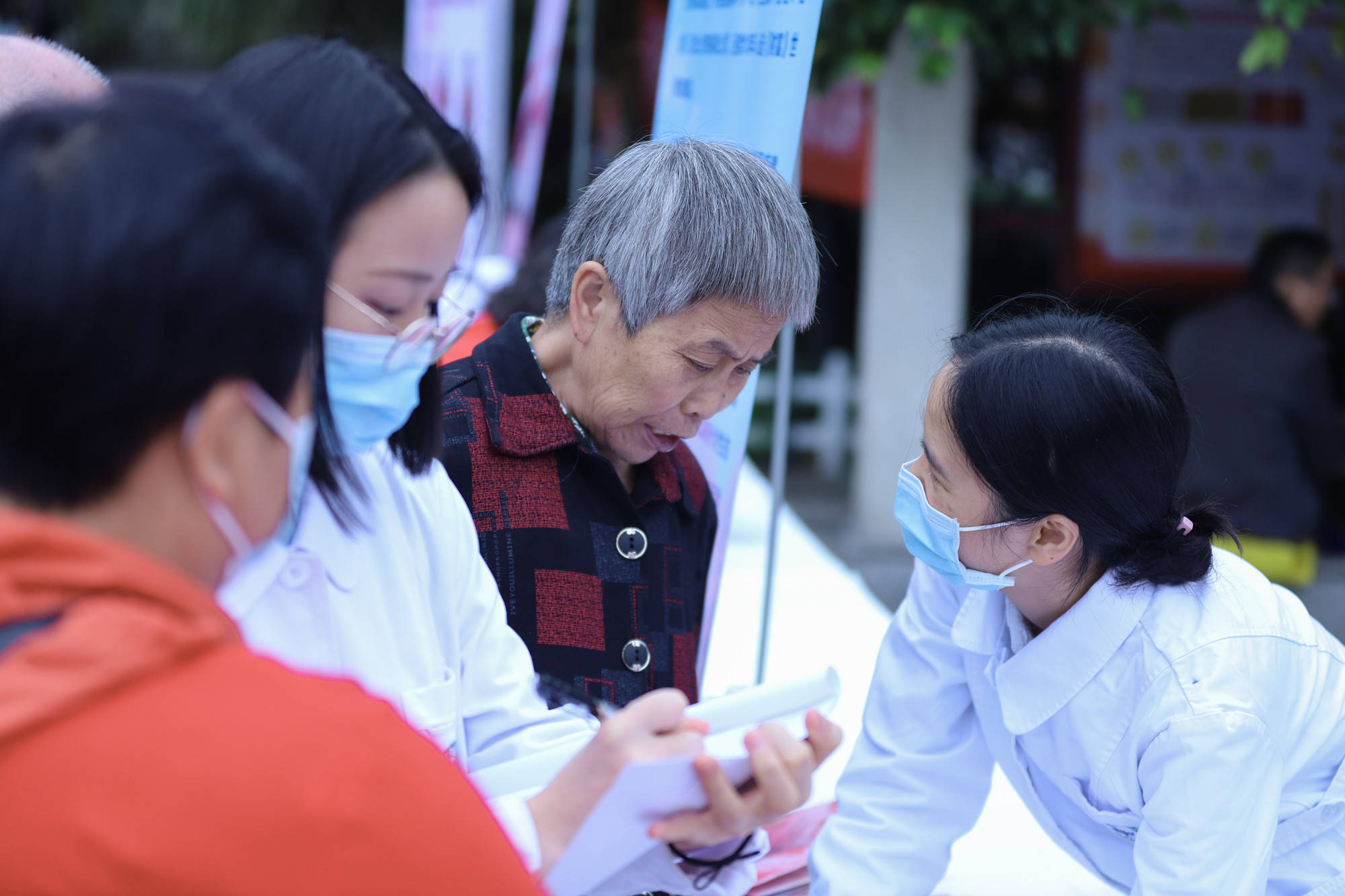 系列|珍爱生命，「乳」此美丽：2021四川省「粉红丝带月」系列活动启动