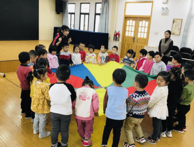 方向|学前教育专业除了当幼儿园老师，还有别的出路，毕业生应提早准备