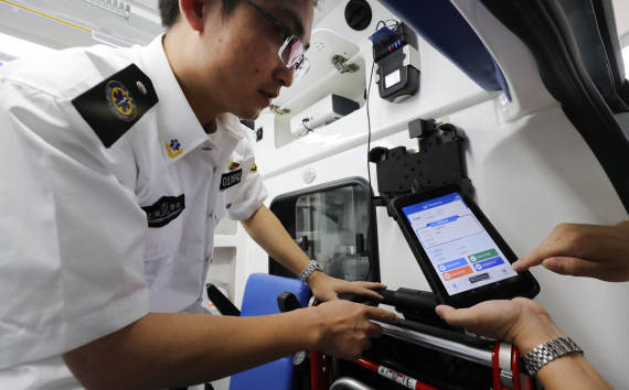 “上车即入院”：上海35辆5G急救车集中投用